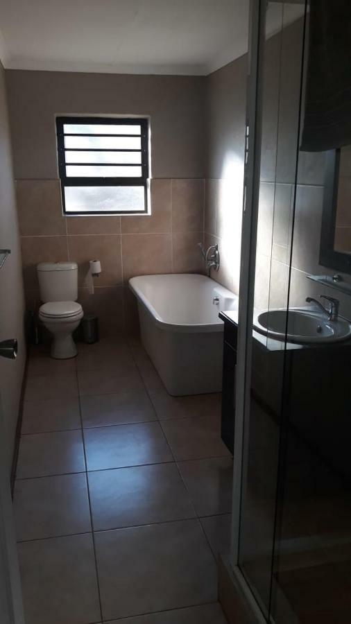 Goedehoop Guesthouse Zeerust المظهر الخارجي الصورة