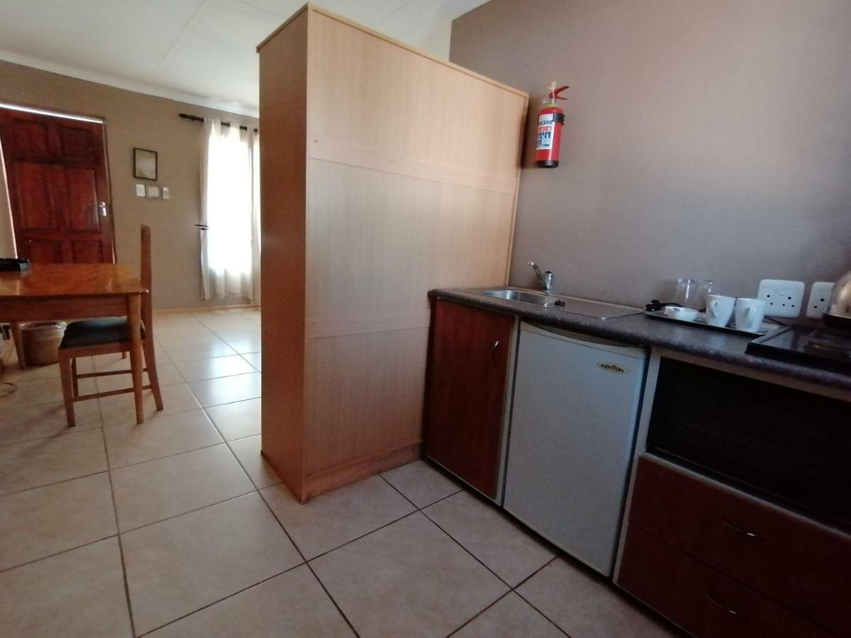 Goedehoop Guesthouse Zeerust المظهر الخارجي الصورة